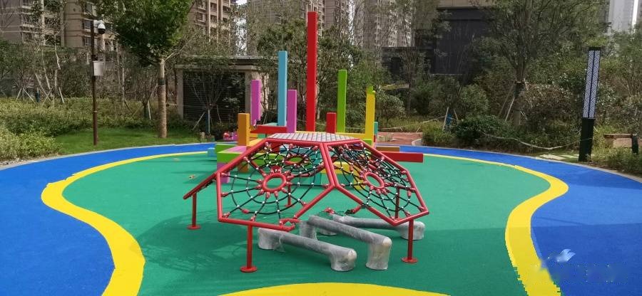 华南城中园实景图